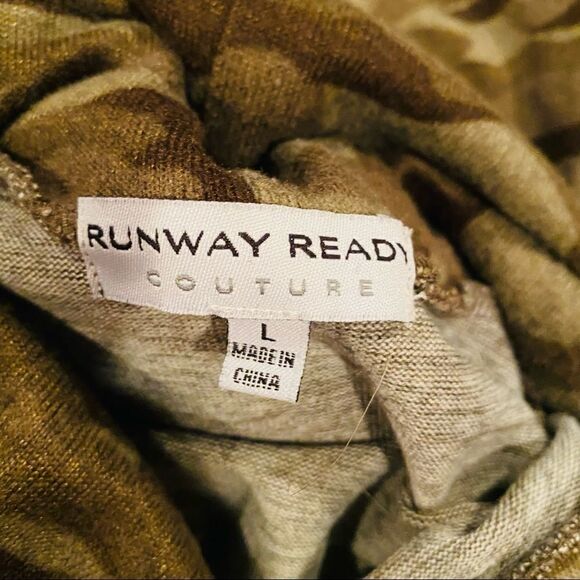 Runway Ready Couture Camo Shirt Size Large - Picture 7 of 12